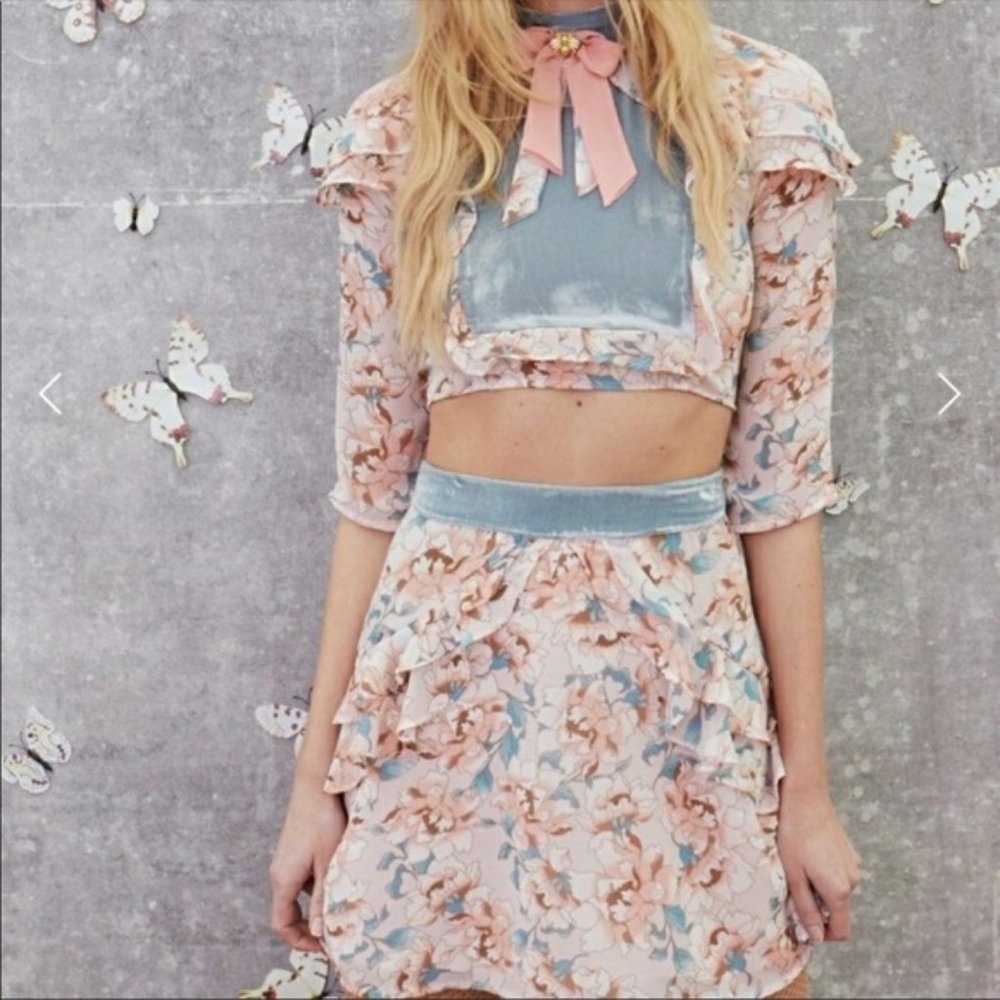 Blossom crop top